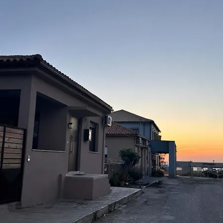 Ionian Waves - Stylish Escape Marathopoli